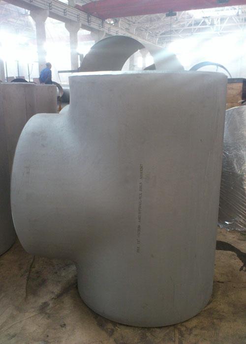 Large Size Buttweld Pipe Fittings Equal Tees , Reducing Tee 304  304L