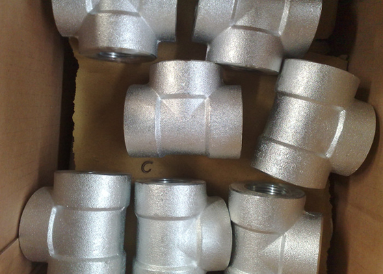 China 4 Inch Threaded Forged Stainless Steel Pipe Fittings / Stainless Steel Tees / Equal Tee supplier